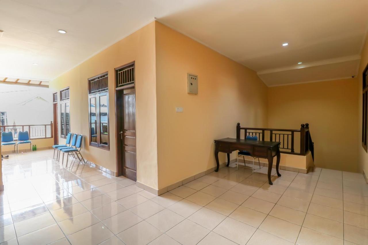 Super Oyo 2280 Wisma Guntur II Denpasar  Exterior photo